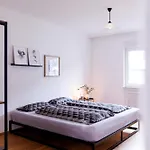 Living Lu - Cosy Three - Naehe Mannheim - Basf - Netflix - 3 *
