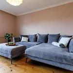Living Lu - Cosy Three - Naehe Mannheim - Basf - Netflix - 3