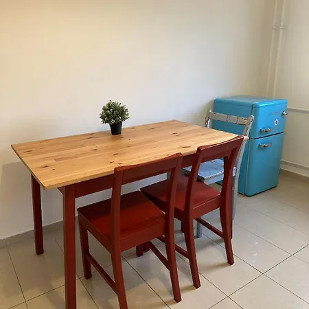 Living Lu - Cosy Three - Naehe Mannheim - Basf - Netflix - 3 *