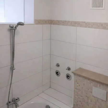 Living Lu - Cosy Three - Naehe Mannheim - Basf - Netflix - 3 *