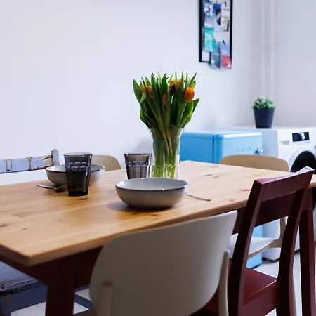 Living Lu - Cosy Three - Naehe Mannheim - Basf - Netflix - 3 *