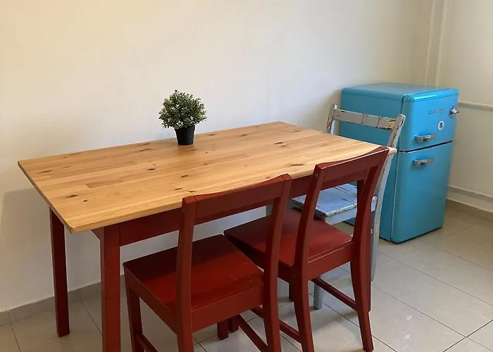 Living Lu - Cosy Three - Naehe Mannheim - Basf - Netflix - 3 *