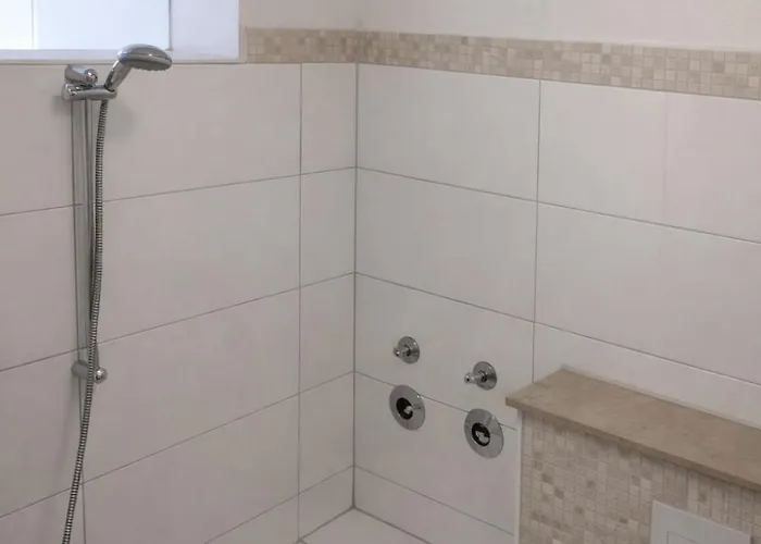 Living Lu - Cosy Three - Naehe Mannheim - Basf - Netflix - 3 *